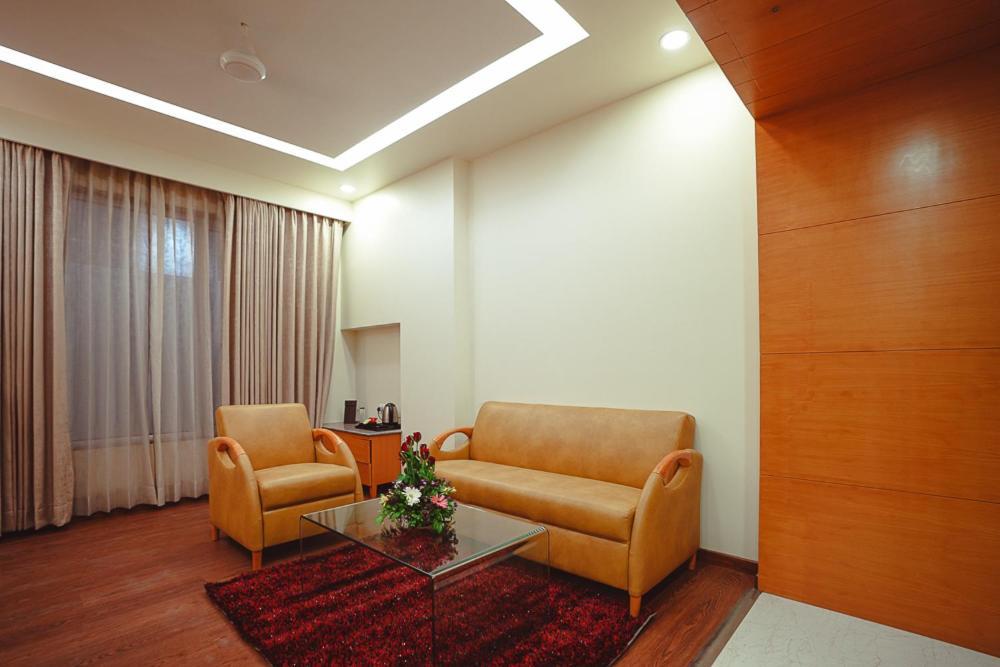 Ramee The Srinivas Palace 부지 외부 사진